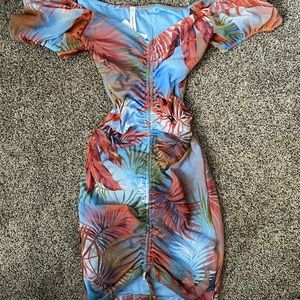 Scrunched front tropical body con mini dress